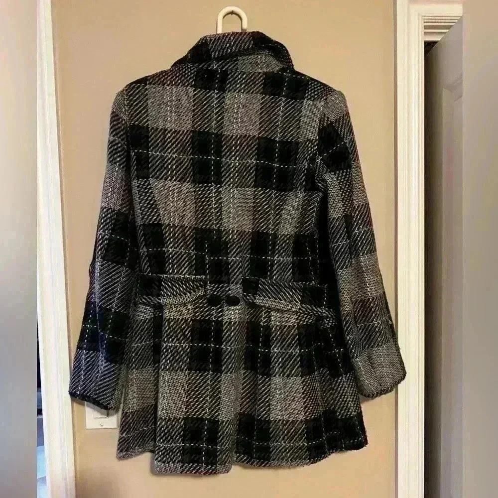 Fall coat - Picture 2 of 3